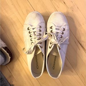 Superga platform tennis shoes. Size 38 Good condition. Worn a handful of times.